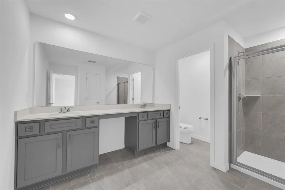 906 CASTLEFORD AVENUE Palm Bay, FL 32905