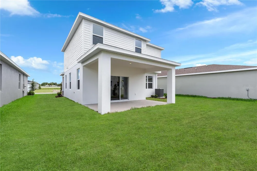 906 CASTLEFORD AVENUE Palm Bay, FL 32905