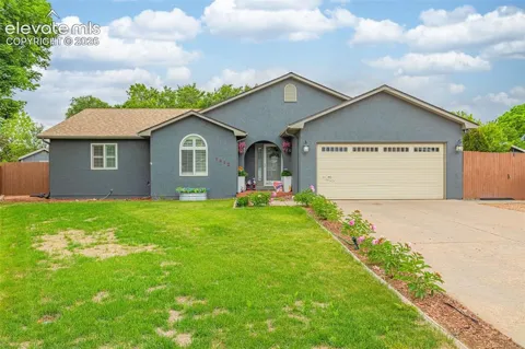 1412 Redwood Court