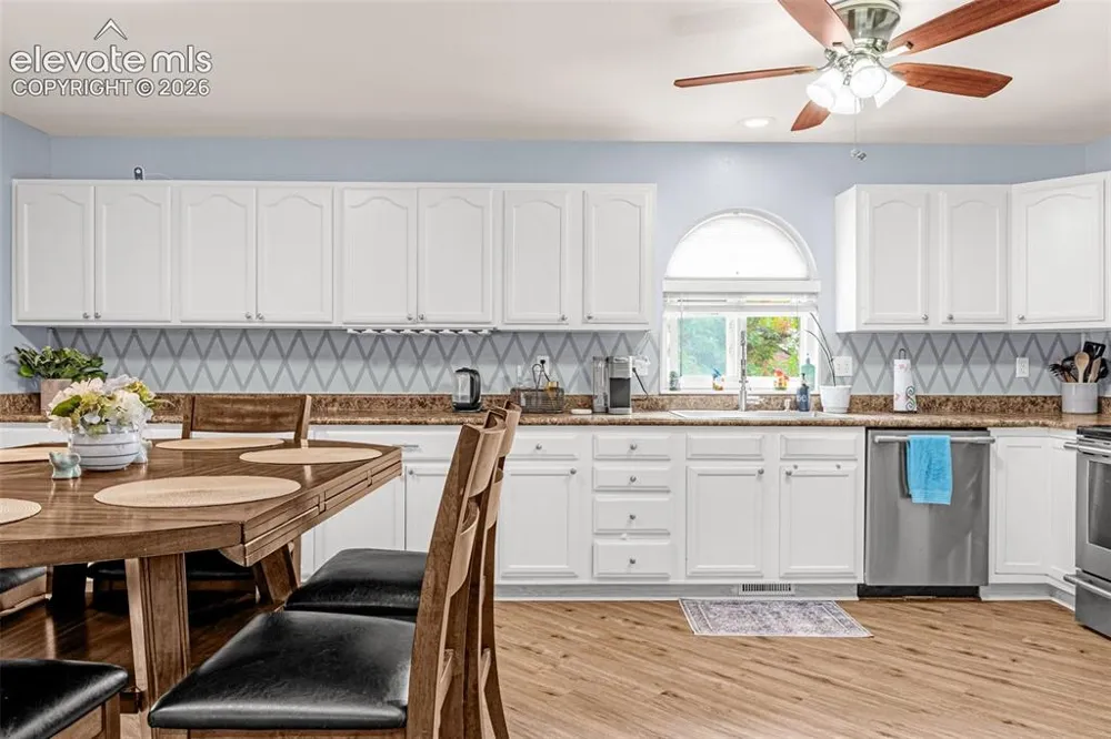 1412 Redwood Court Canon City, CO 81212