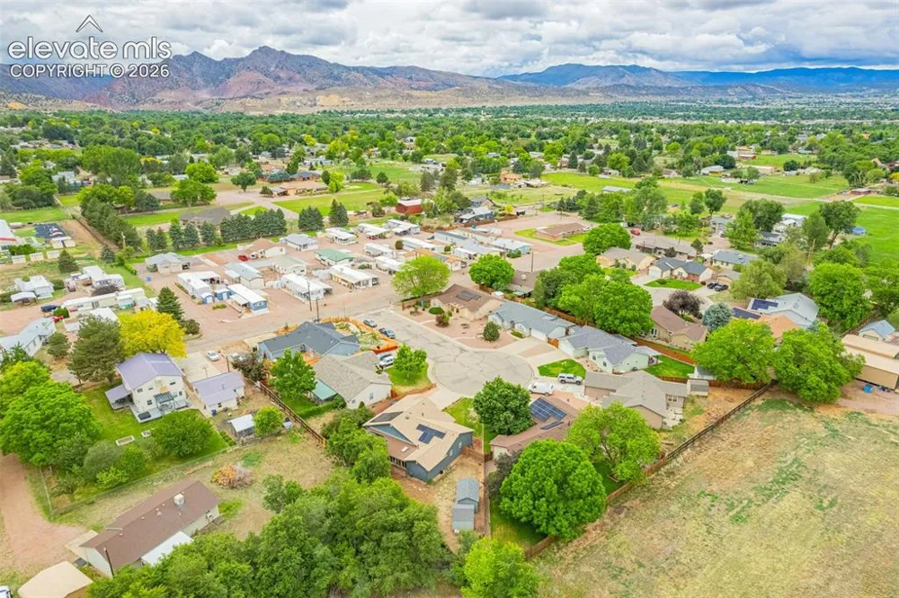 1412 Redwood Court Canon City, CO 81212