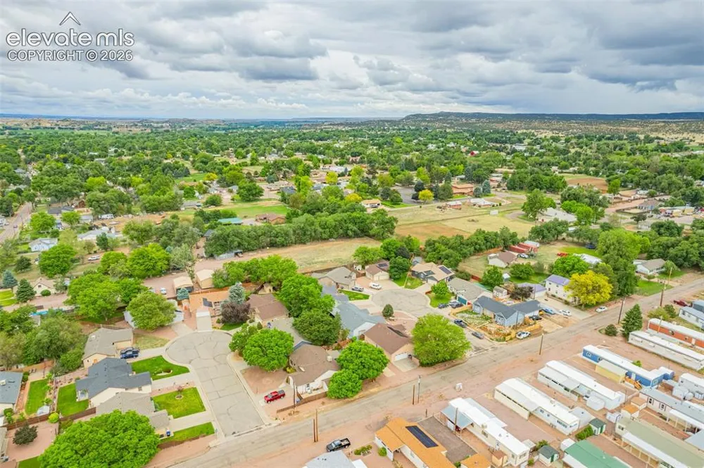 1412 Redwood Court Canon City, CO 81212