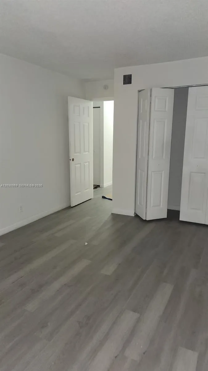1817 NW 58th Ave #22 Lauderhill, FL 33313