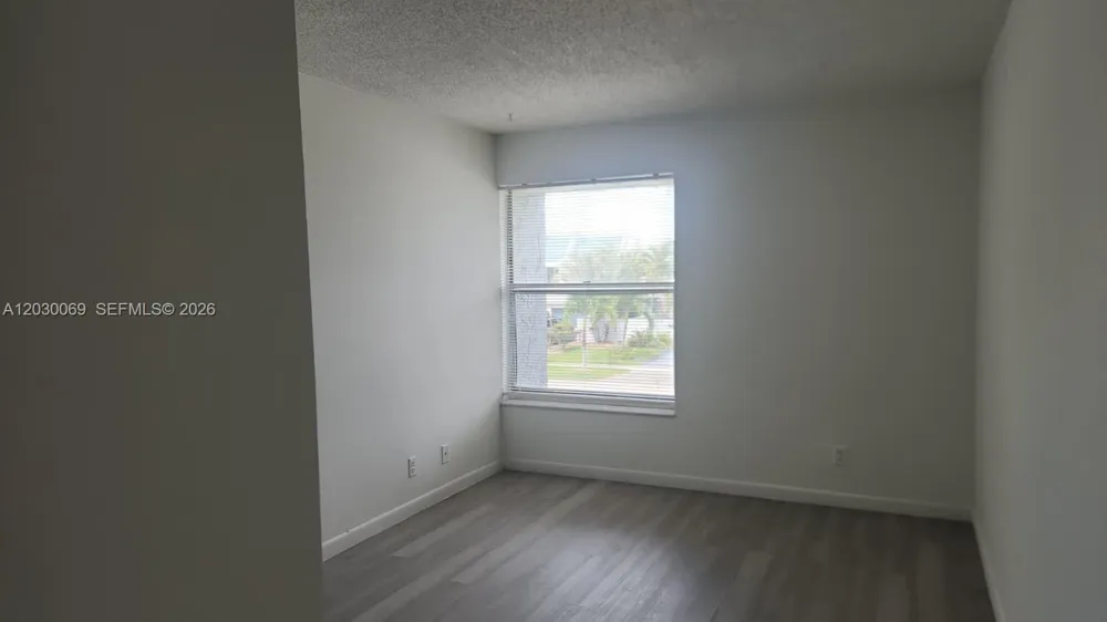 1817 NW 58th Ave #22 Lauderhill, FL 33313