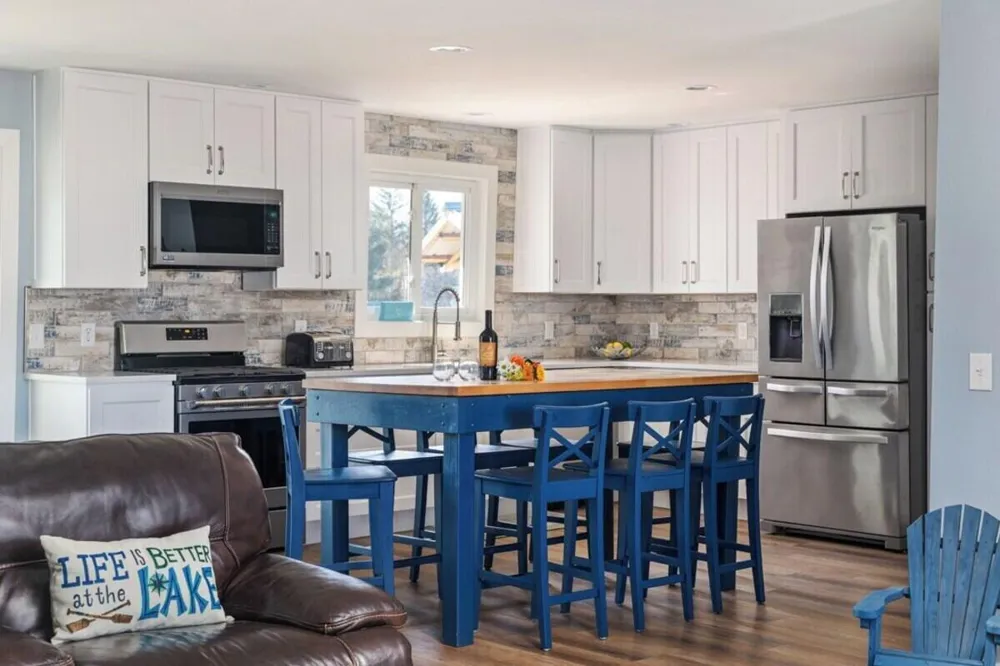 21557 Lake Street Cassopolis, MI 49031