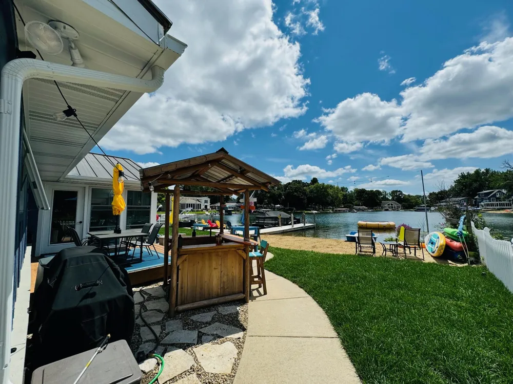 21557 Lake Street Cassopolis, MI 49031
