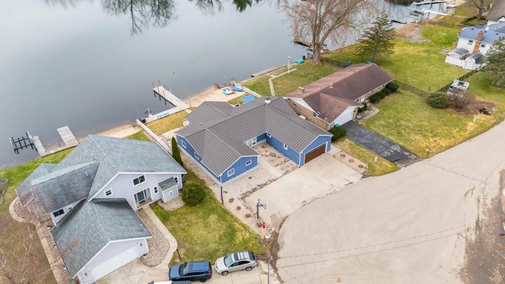 21557 Lake Street Cassopolis, MI 49031