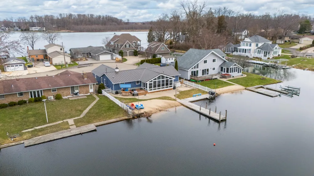 21557 Lake Street Cassopolis, MI 49031