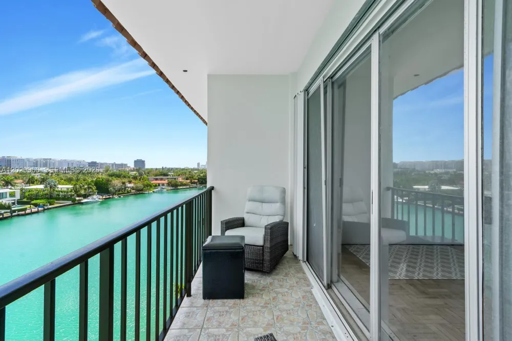 9341 E Bay Harbor Dr #PH-B Bay Harbor Islands, FL 33154