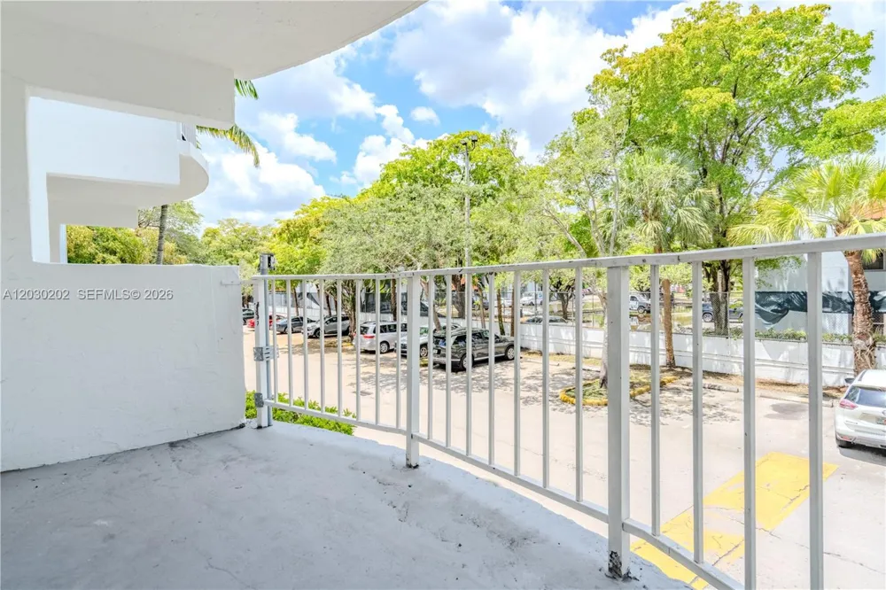 482 NW 165th St Rd #A-201 Miami, FL 33169