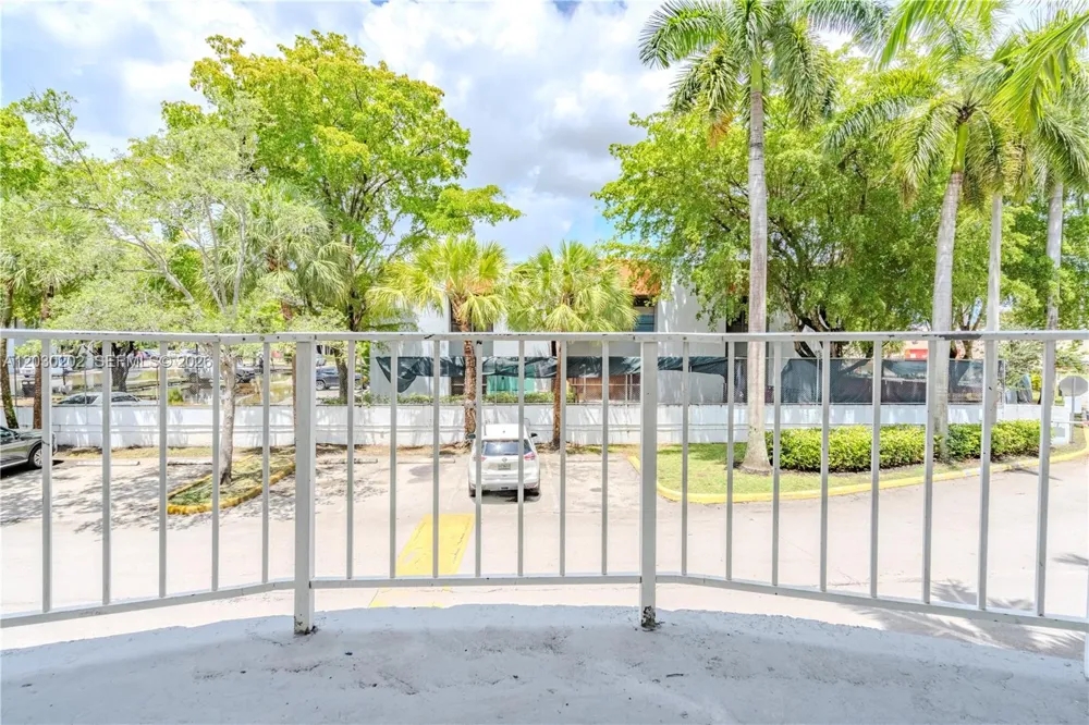 482 NW 165th St Rd #A-201 Miami, FL 33169