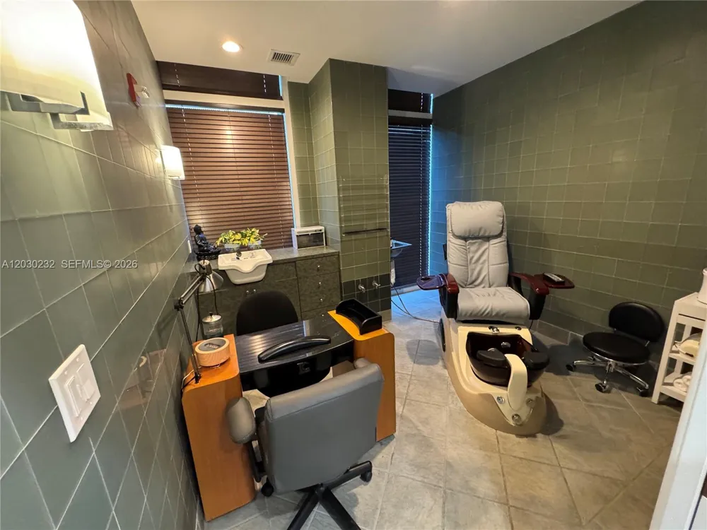 10225 Collins Ave #503 Bal Harbour, FL 33154