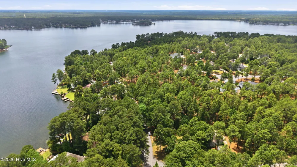 128 Vanore Road West End, NC 27376