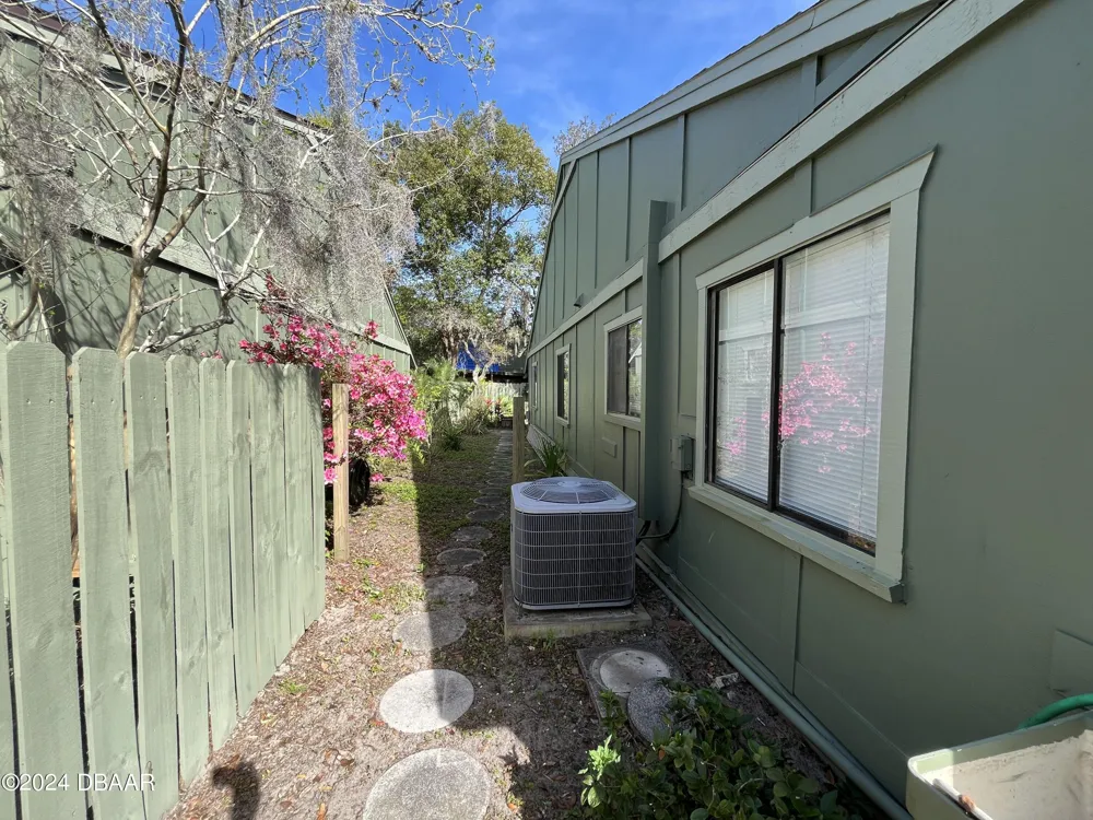 162 Pine Cone Trail Ormond Beach, FL 32174