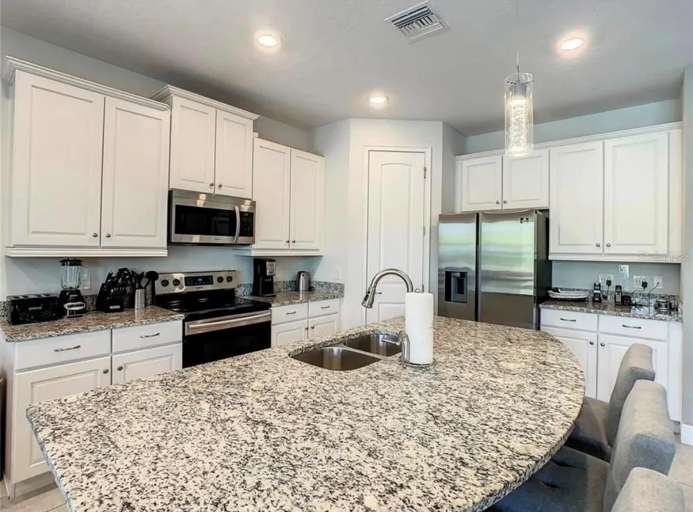 448 SOUTHFIELD STREET Kissimmee, FL 34747