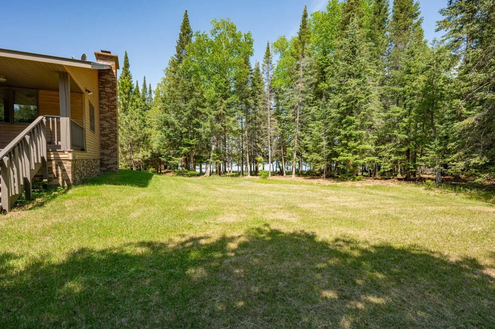 51301 Pine Point Road Bigfork, MN 56628