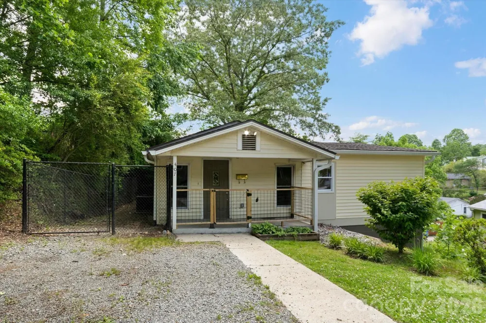 407 W Main Street Brevard, NC 28712