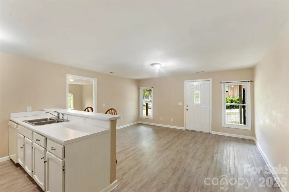 407 W Main Street Brevard, NC 28712