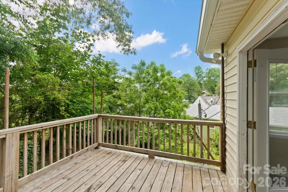 407 W Main Street Brevard, NC 28712