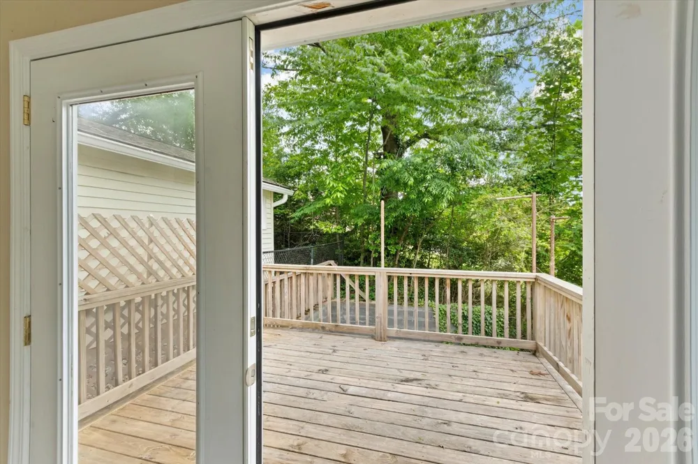 407 W Main Street Brevard, NC 28712