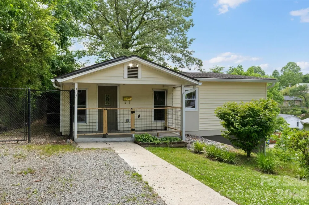 407 W Main Street Brevard, NC 28712