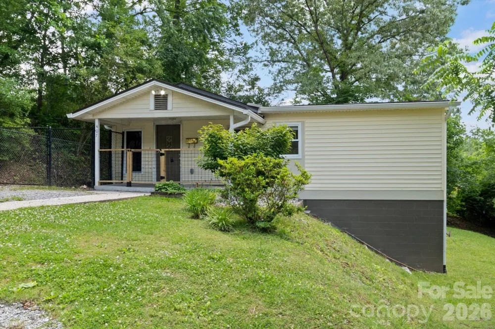 407 W Main Street Brevard, NC 28712