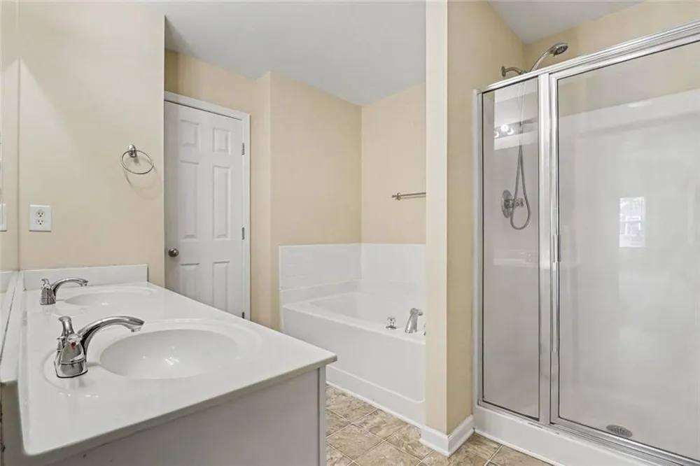 372 Creek Manor Suwanee, GA 30024