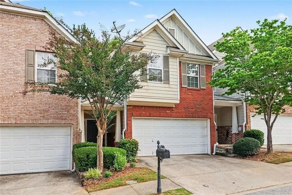 372 Creek Manor Suwanee, GA 30024