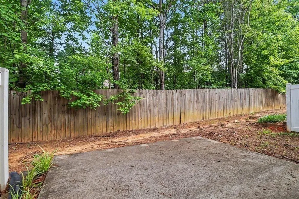372 Creek Manor Suwanee, GA 30024