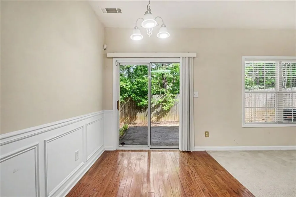 372 Creek Manor Suwanee, GA 30024