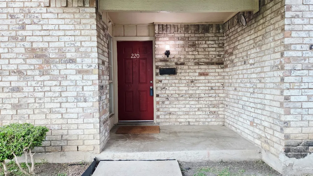 220 Village North Drive Richardson, TX 75081