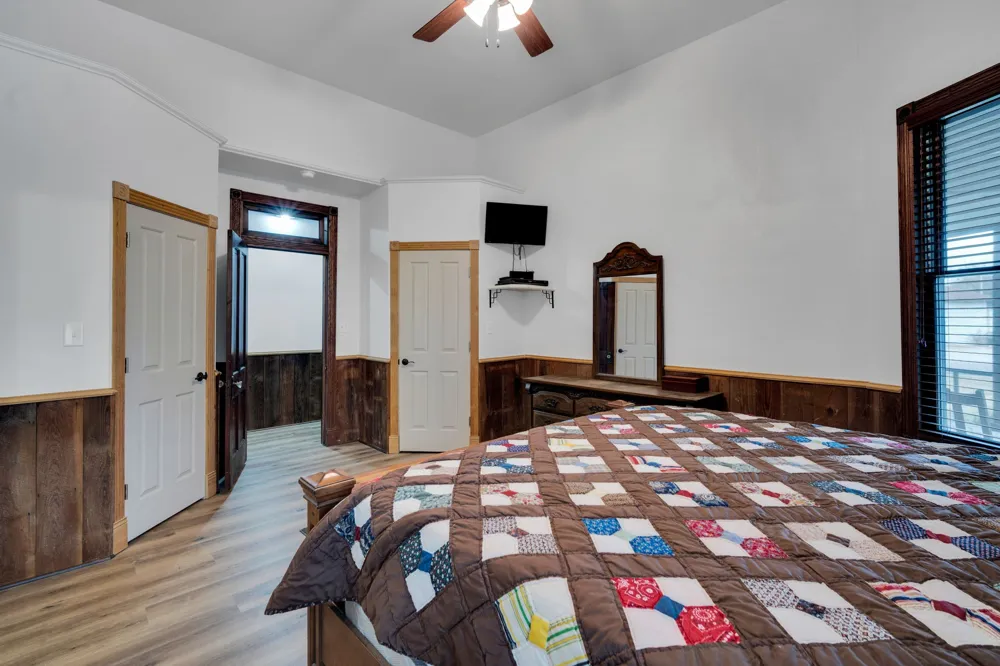 312 W 8th Street Ferris, TX 75125