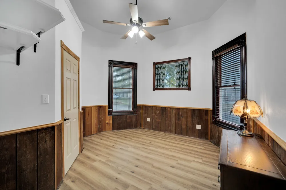 312 W 8th Street Ferris, TX 75125
