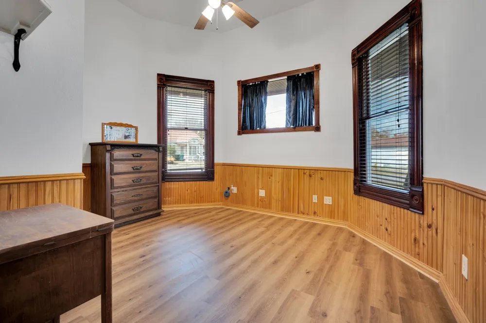 312 W 8th Street Ferris, TX 75125