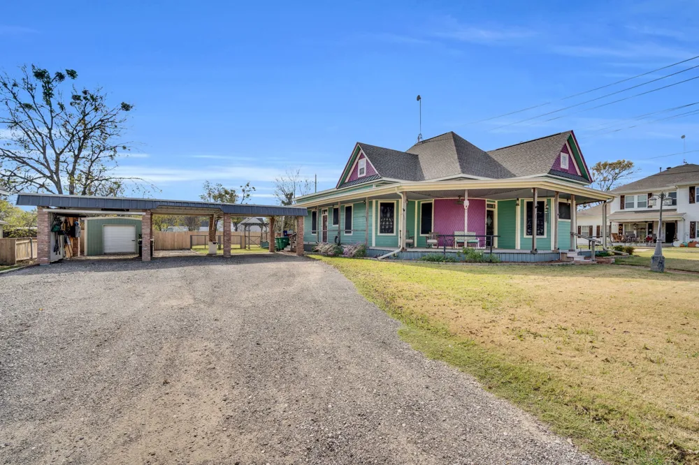 312 W 8th Street Ferris, TX 75125