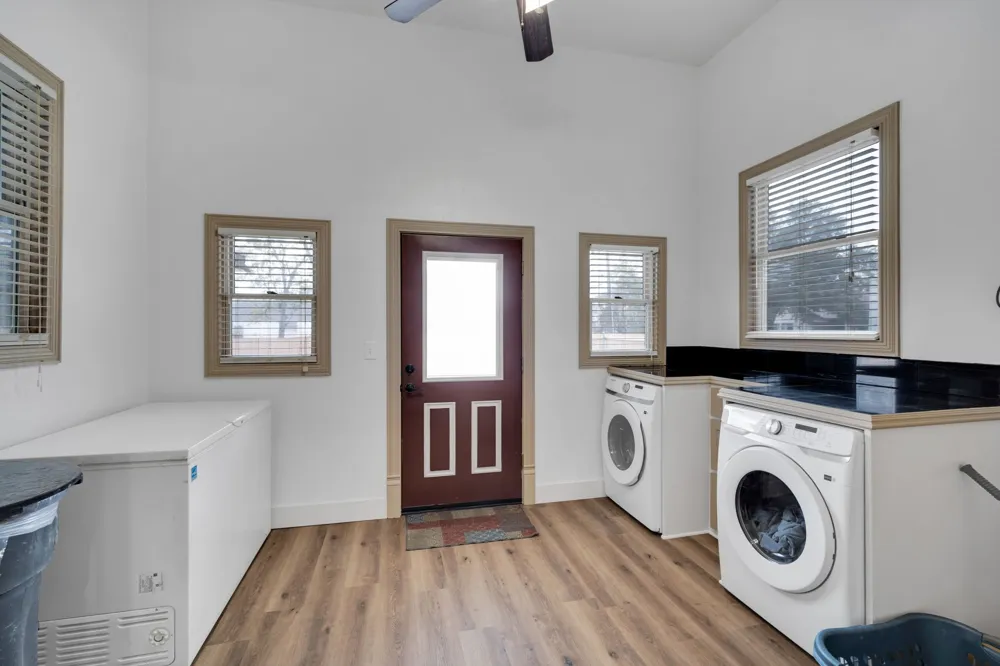 312 W 8th Street Ferris, TX 75125
