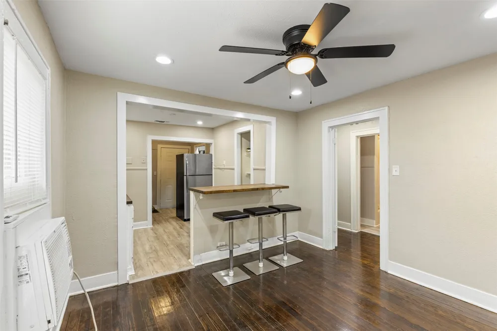 3227 Spring Avenue Dallas, TX 75215