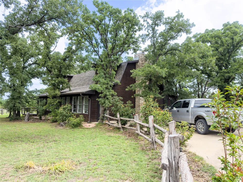 1102 NE 23rd Street Mineral Wells, TX 76067