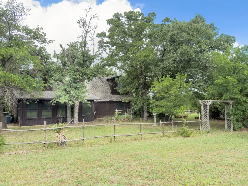 1102 NE 23rd Street Mineral Wells, TX 76067