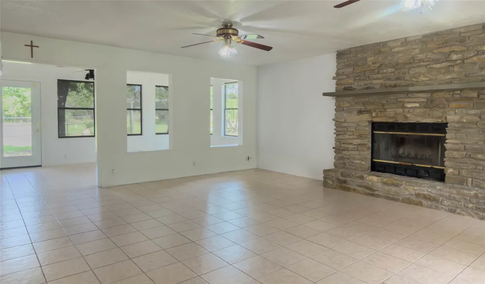 1102 NE 23rd Street Mineral Wells, TX 76067