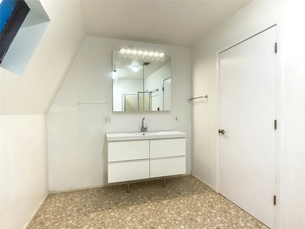1102 NE 23rd Street Mineral Wells, TX 76067