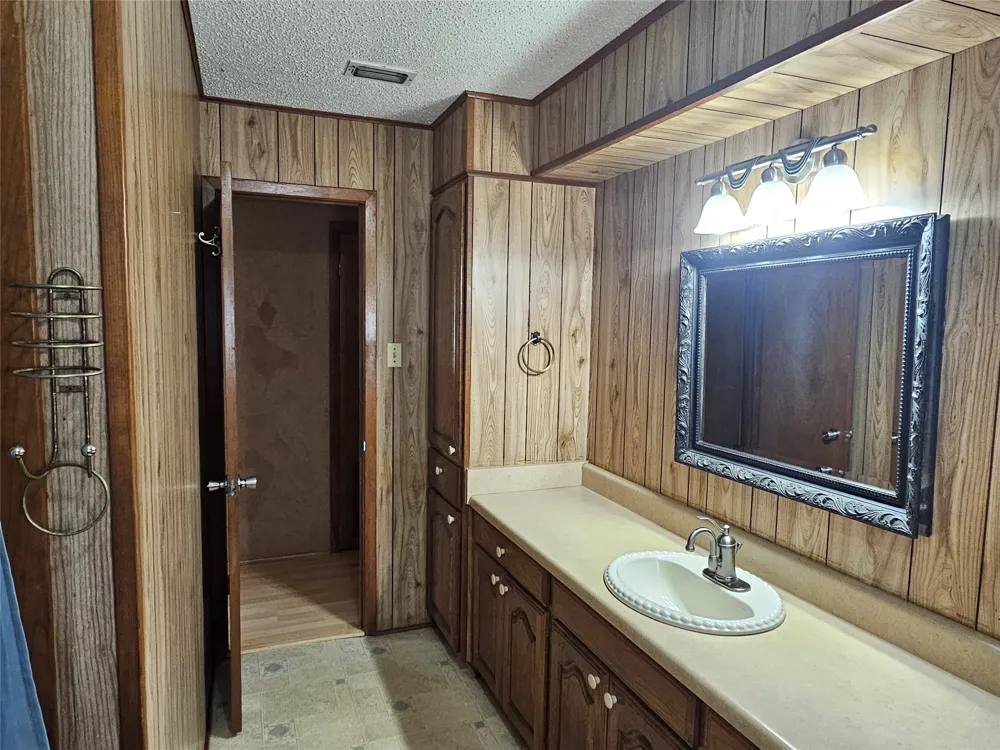 260 County Road 1885 Yantis, TX 75497