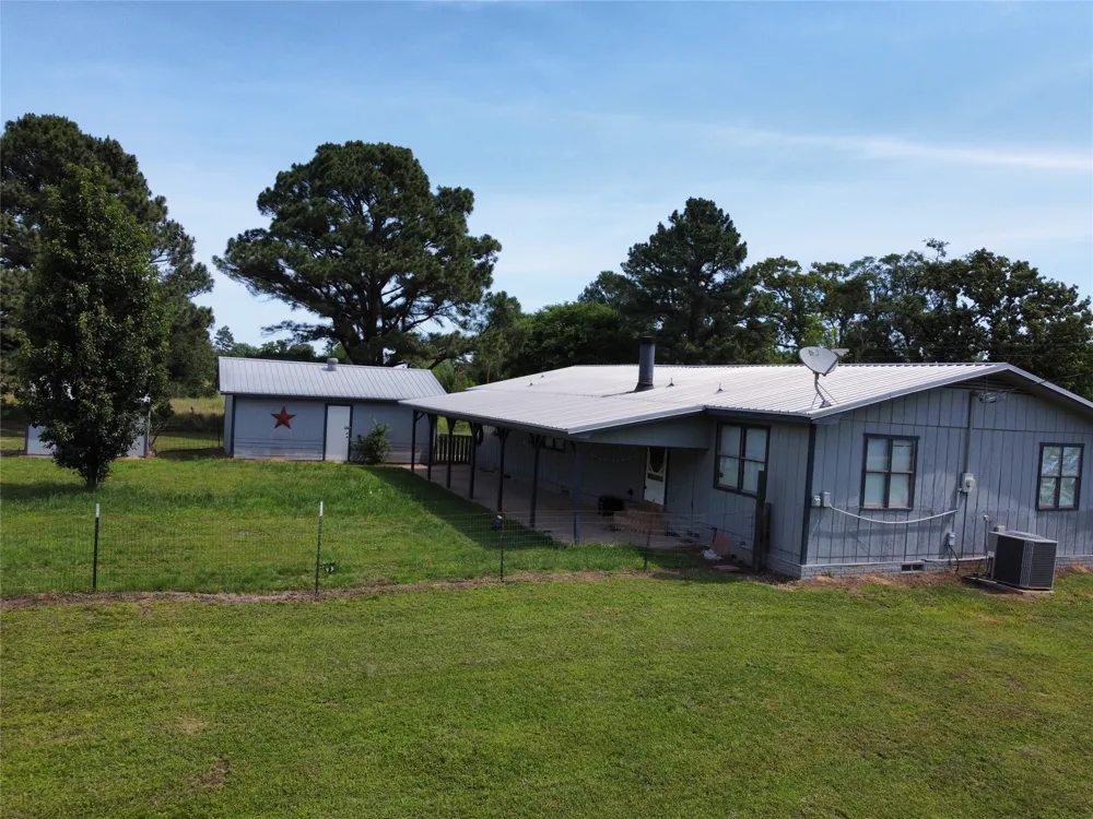 260 County Road 1885 Yantis, TX 75497
