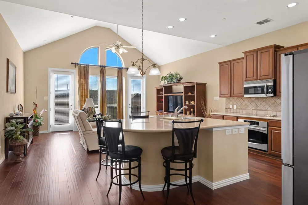 1912 Lantana Lane Irving, TX 75063
