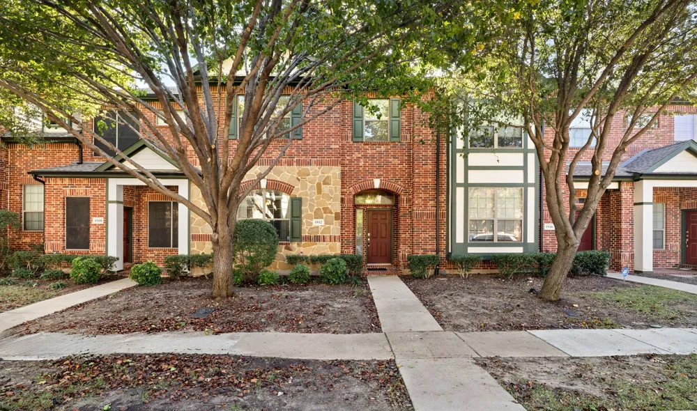1912 Lantana Lane Irving, TX 75063