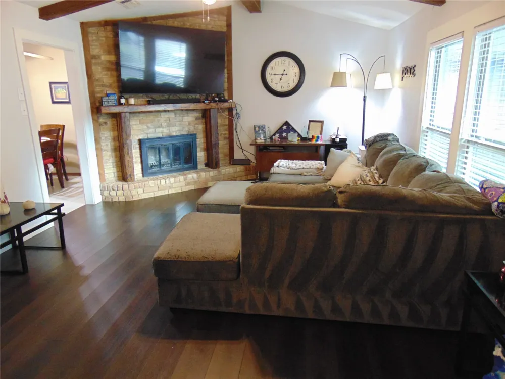 5420 Kings Manor Drive Lake Dallas, TX 75065