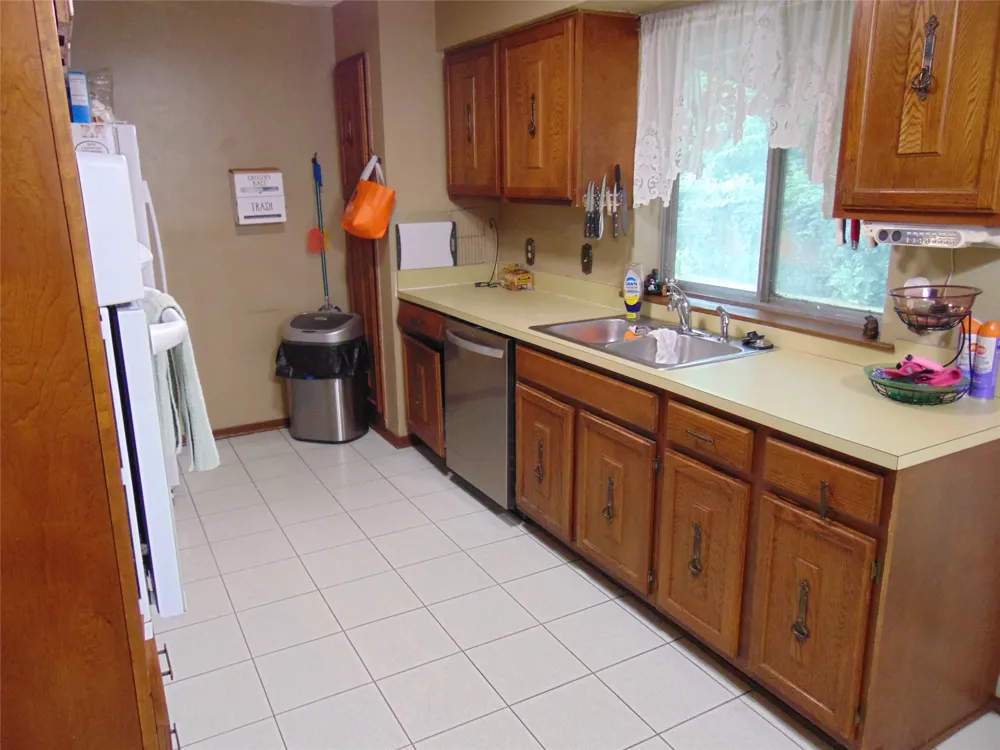 5420 Kings Manor Drive Lake Dallas, TX 75065