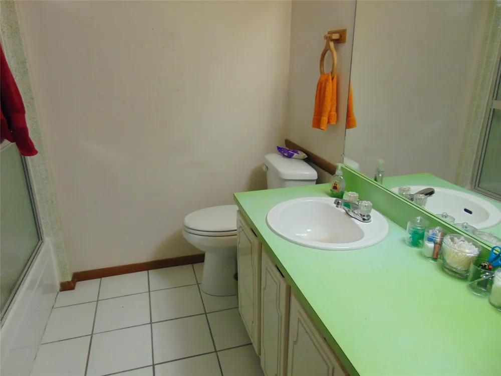 5420 Kings Manor Drive Lake Dallas, TX 75065
