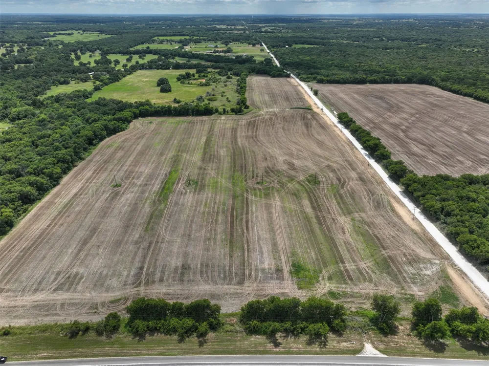 HCR 1439 Covington, TX 76636