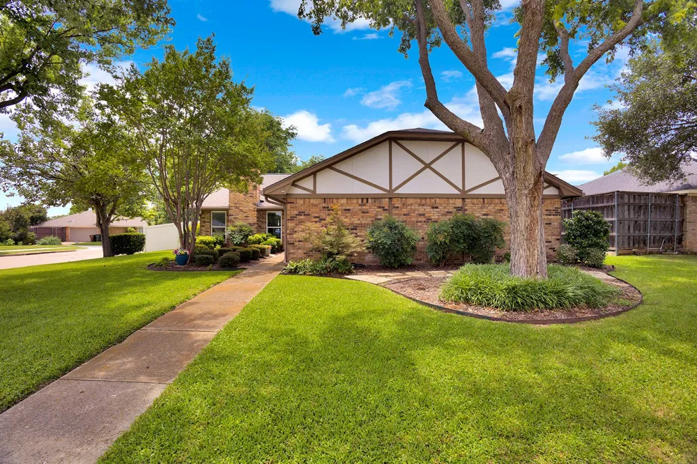 1600 Hearthstone Drive Plano, TX 75023